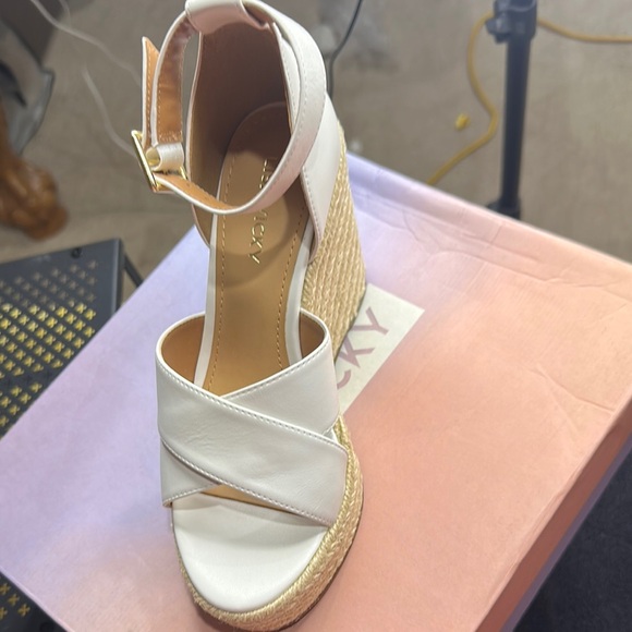 180. NEW SIZE 6.5 Aldo White Wedge Espadrilles with Ankle Strap - Picture 2 of 4